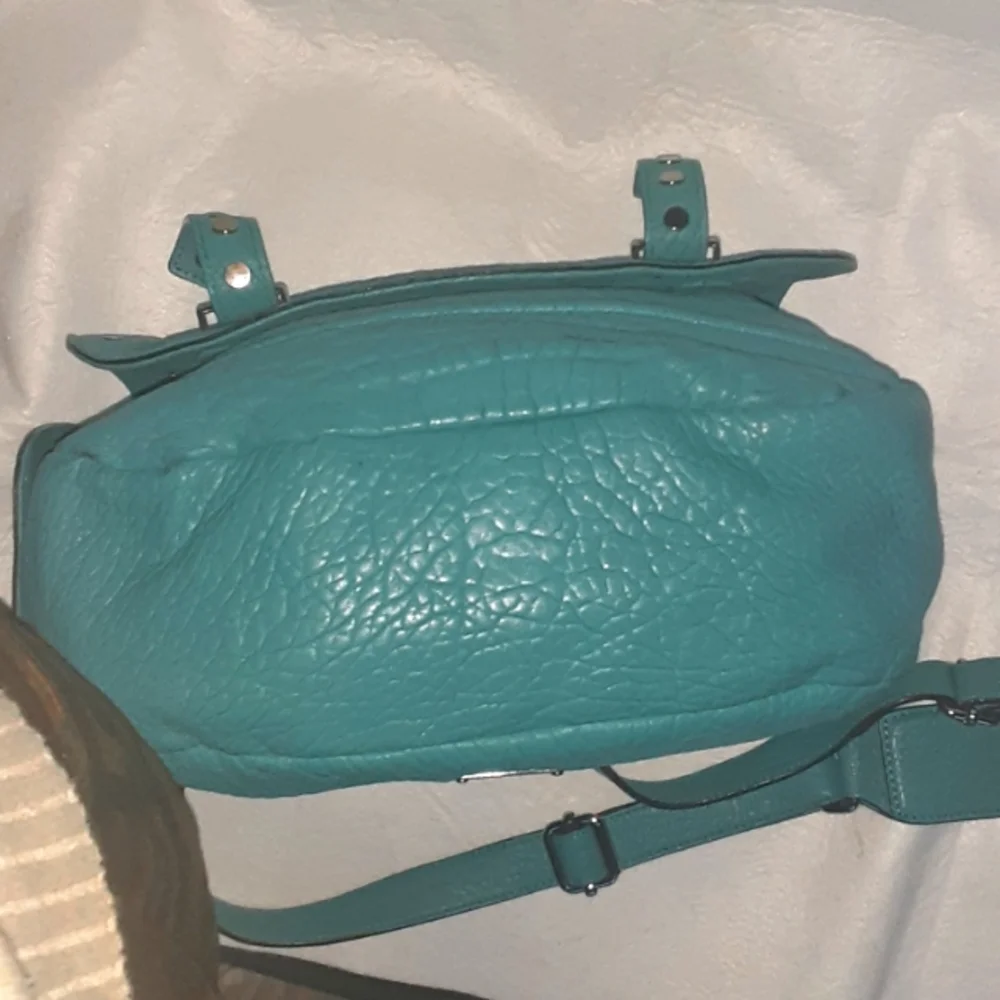 Rebecca Minkoff turquoise large pebbled leather crossbody bag. - Picture 7 of 12